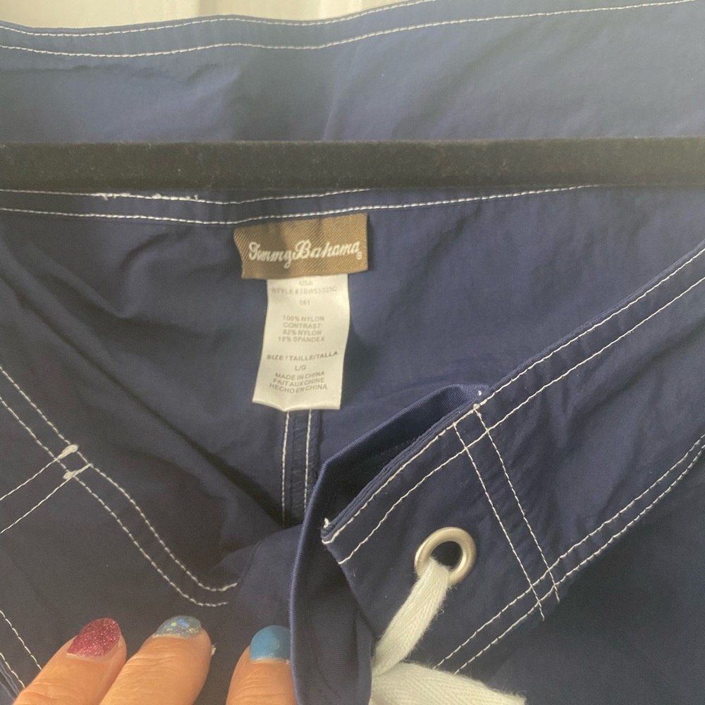 Tommy Bahamas size large - swim boardshorts